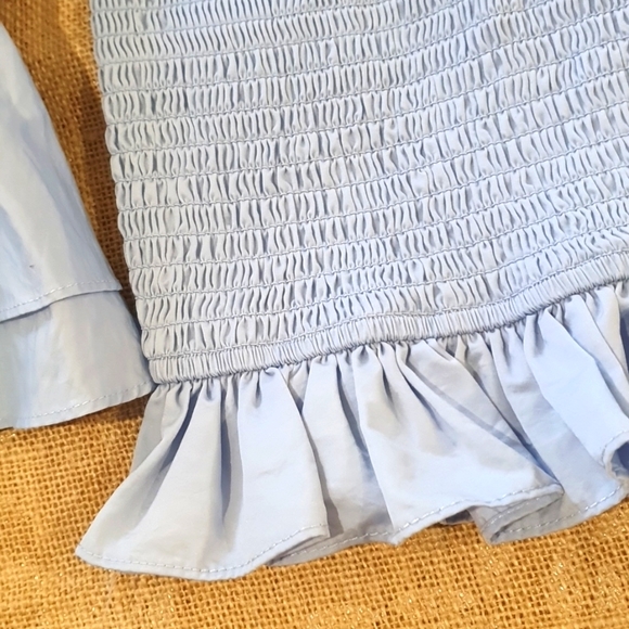 ♻️ 3 for $20 Bundle Bardot Size 10 Light Blue Stretch Crop Top - Picture 4 of 7